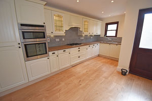 Kitchen- click for photo gallery